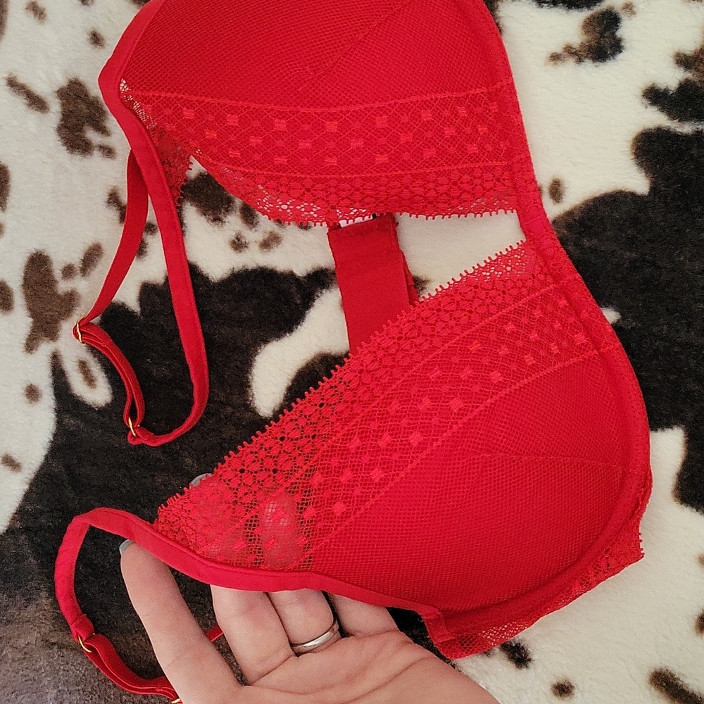 Incredible by Victoria's Secret